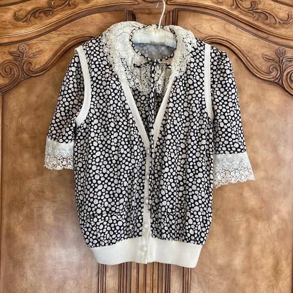 Valentino lace trim and collar vest set. Size Small - Picture 1 of 4